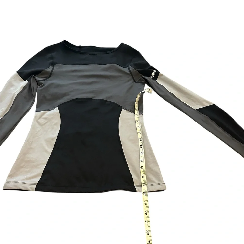 Gymshark black long sleeve - Picture 10 of 10